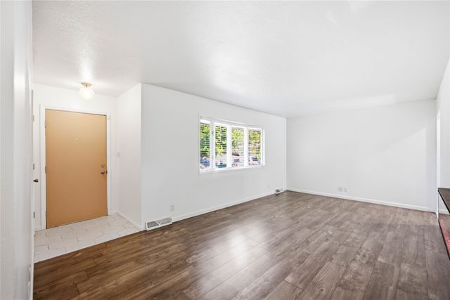1311 Spring Street, Des Moines, IA 50315