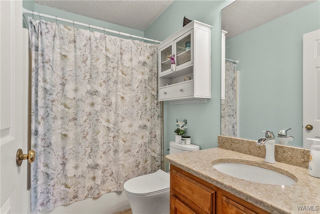 12693 Hickory, Northport, AL 35475