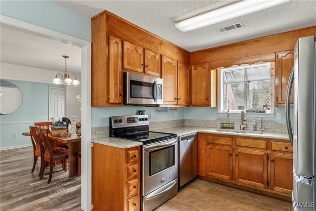 12693 Hickory, Northport, AL 35475