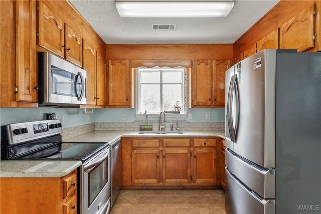 12693 Hickory, Northport, AL 35475