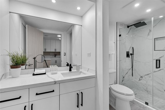 2301 Collins Avenue 542, Miami Beach, FL 33139