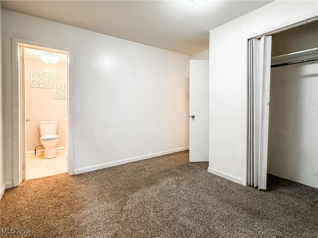 805 Warren Avenue, Belpre, OH 45714