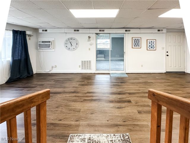 805 Warren Avenue, Belpre, OH 45714