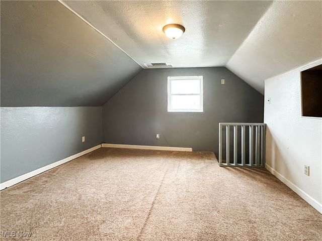 805 Warren Avenue, Belpre, OH 45714