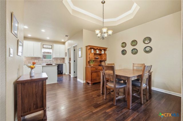 225 Greenway Drive, Seguin, TX 78155