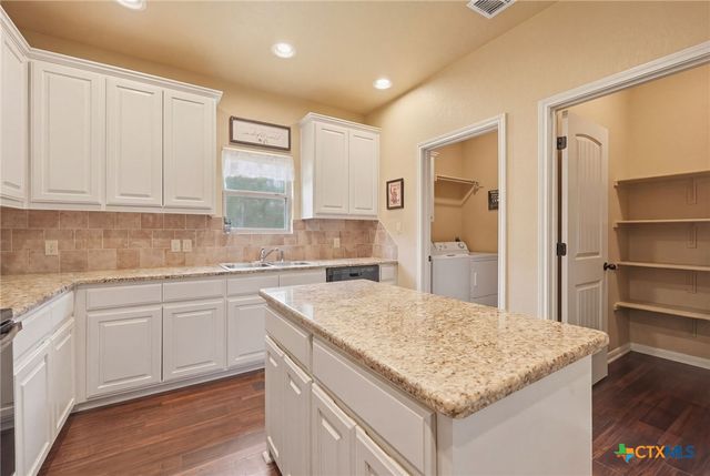 225 Greenway Drive, Seguin, TX 78155