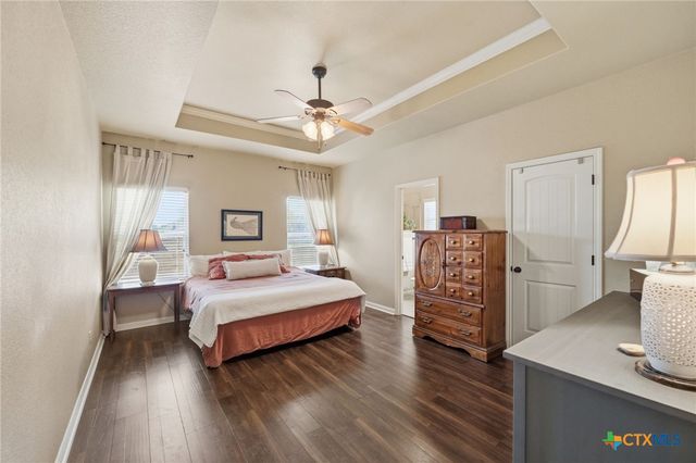 225 Greenway Drive, Seguin, TX 78155