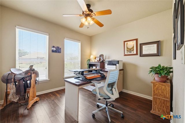 225 Greenway Drive, Seguin, TX 78155