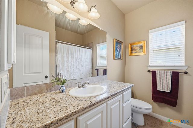 225 Greenway Drive, Seguin, TX 78155