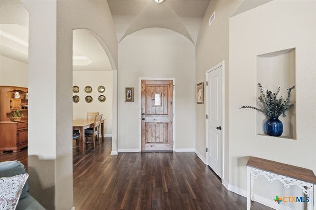225 Greenway Drive, Seguin, TX 78155