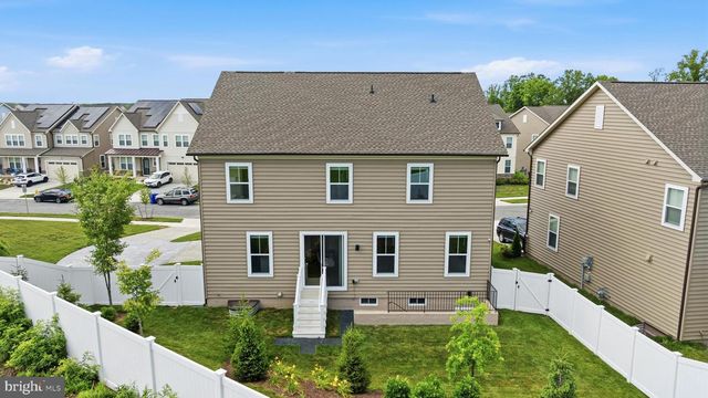 10022 SELKIE LN, Waldorf, MD 20601