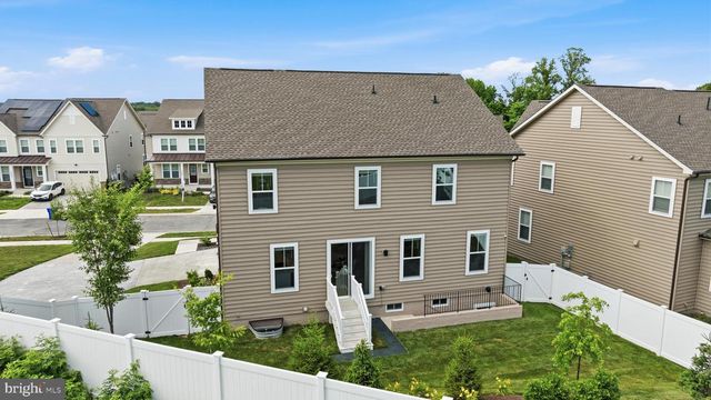 10022 SELKIE LN, Waldorf, MD 20601