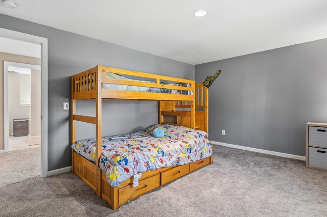 991 Route 10 N, Grantham, NH 03753