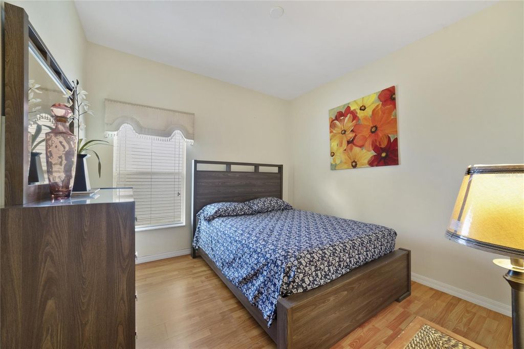Image 14 of property listing at 8376 PORT LANCASHIRE DRIVE, Orlando, FL 32829