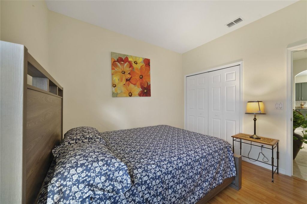 Image 15 of property listing at 8376 PORT LANCASHIRE DRIVE, Orlando, FL 32829