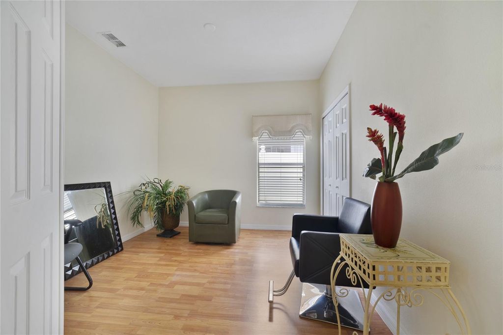 Image 21 of property listing at 8376 PORT LANCASHIRE DRIVE, Orlando, FL 32829