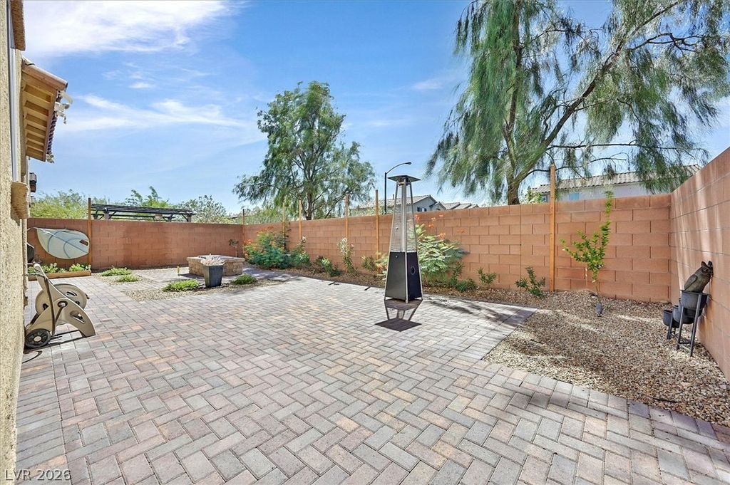 Image 32 of property listing at 10750 Brewster Bay Street, Las Vegas, NV 89179