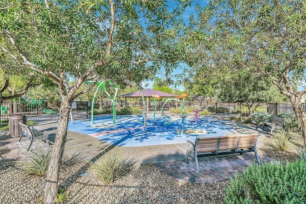 Image 37 of property listing at 10750 Brewster Bay Street, Las Vegas, NV 89179