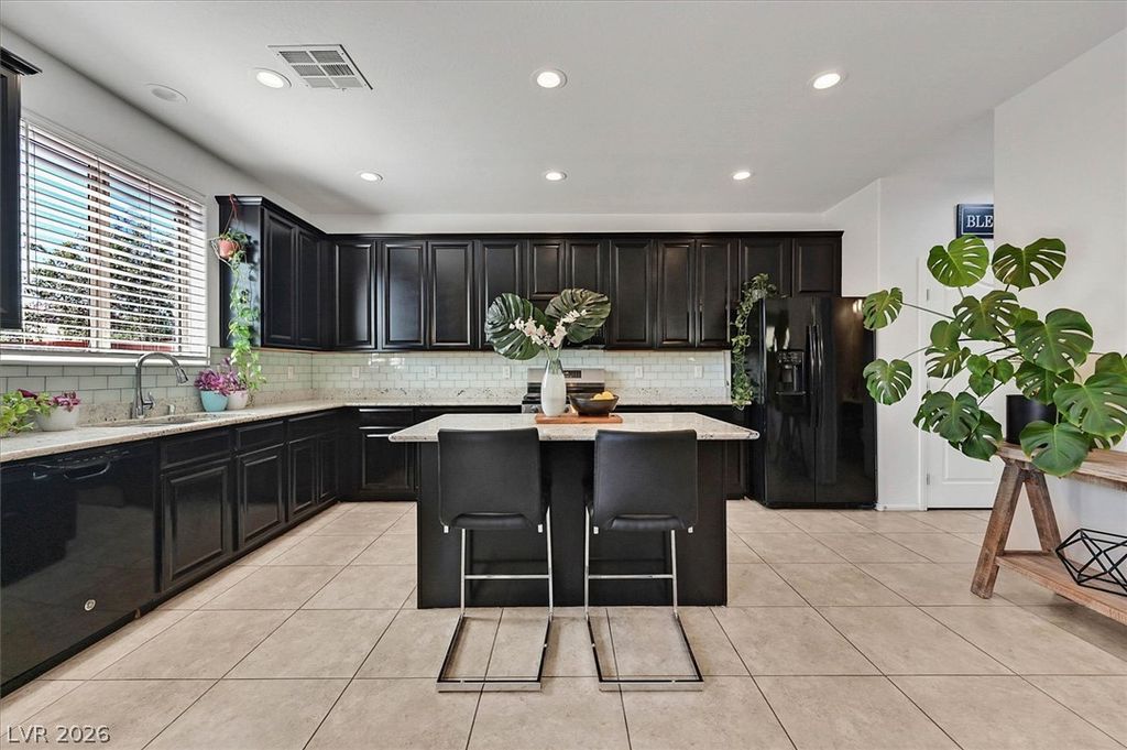 Image 8 of property listing at 10750 Brewster Bay Street, Las Vegas, NV 89179
