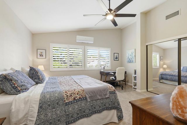 8804 Bradbury Ct, Elk Grove, CA 95624