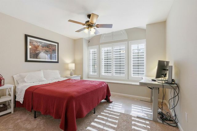 8804 Bradbury Ct, Elk Grove, CA 95624