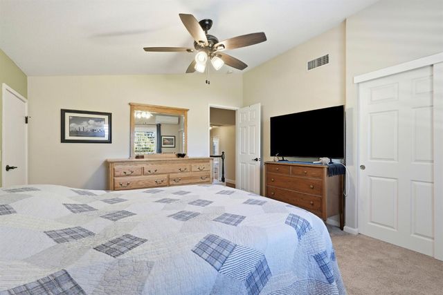 8804 Bradbury Ct, Elk Grove, CA 95624