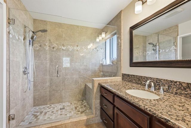 8804 Bradbury Ct, Elk Grove, CA 95624