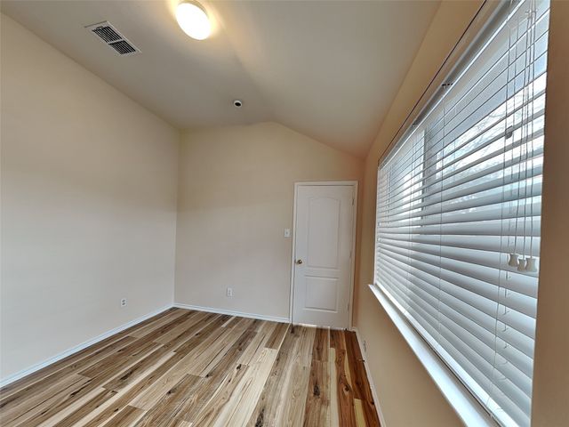 1905 Sharpsbury Drive, Euless, TX 76040