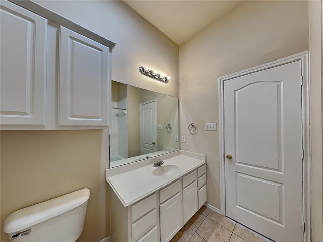 1905 Sharpsbury Drive, Euless, TX 76040