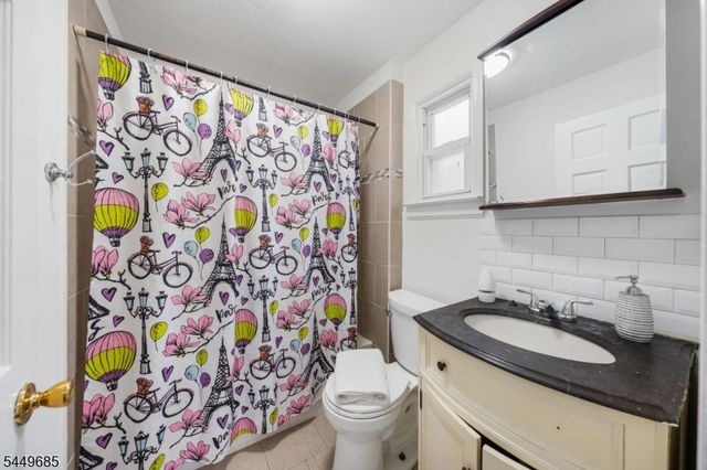 896 Maurice Ave, Rahway City, NJ 07065