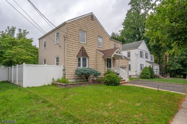 896 Maurice Ave, Rahway City, NJ 07065