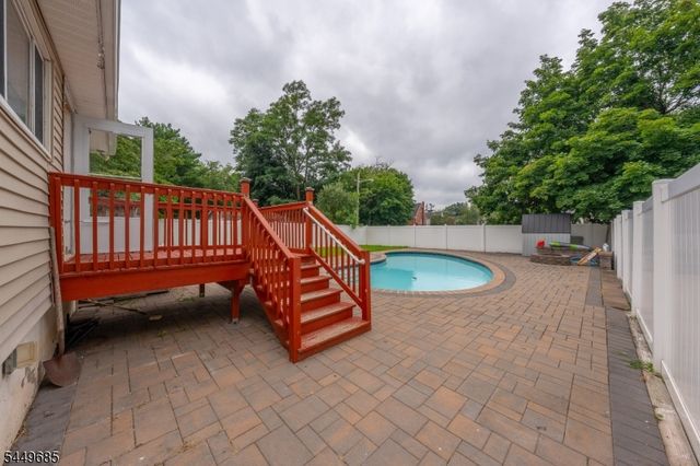 896 Maurice Ave, Rahway City, NJ 07065