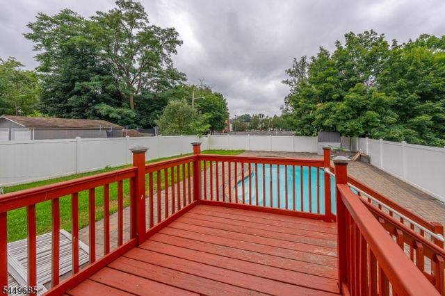896 Maurice Ave, Rahway City, NJ 07065