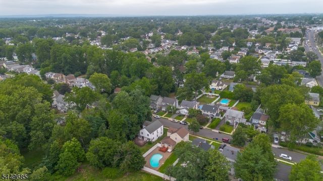 896 Maurice Ave, Rahway City, NJ 07065