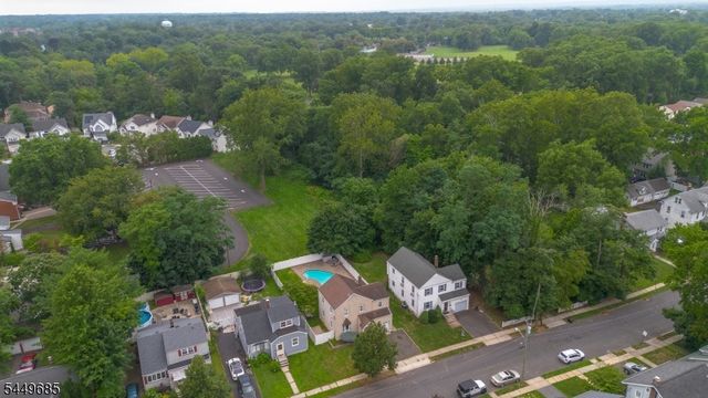 896 Maurice Ave, Rahway City, NJ 07065