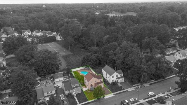 896 Maurice Ave, Rahway City, NJ 07065