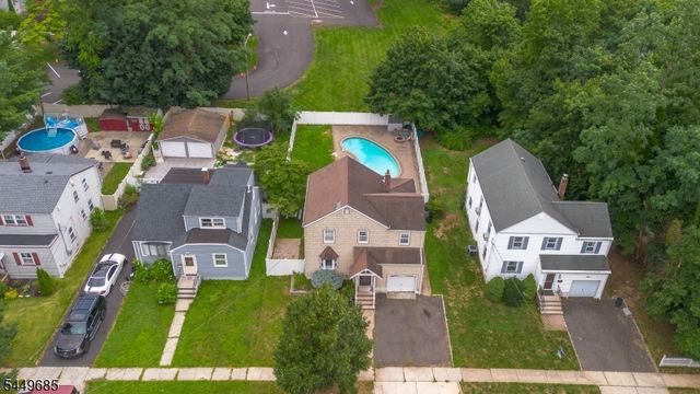 896 Maurice Ave, Rahway City, NJ 07065