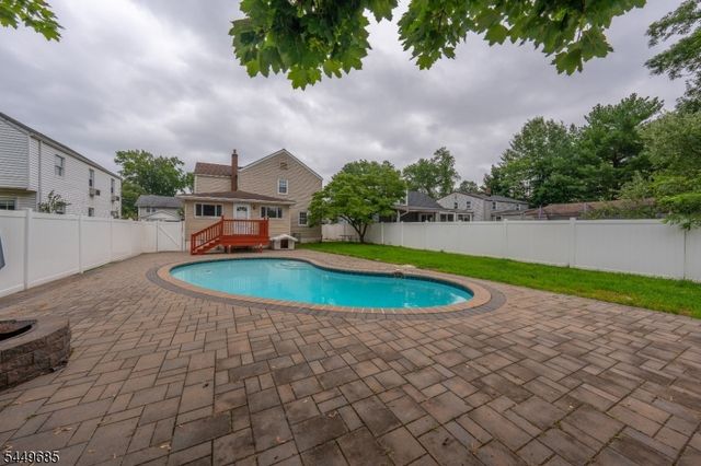 896 Maurice Ave, Rahway City, NJ 07065