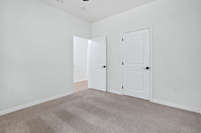 373 5TH Street NW, Paris, TX 75460