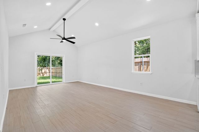 373 5TH Street NW, Paris, TX 75460