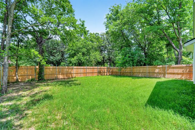 373 5TH Street NW, Paris, TX 75460