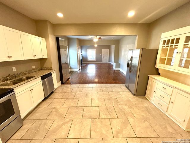 502 E Laurel Apt 1, San Antonio, TX 78212