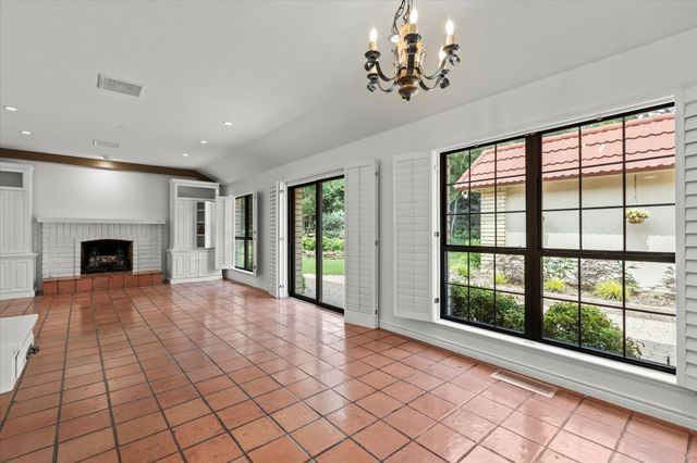 400 Balboa Court, Irving, TX 75062