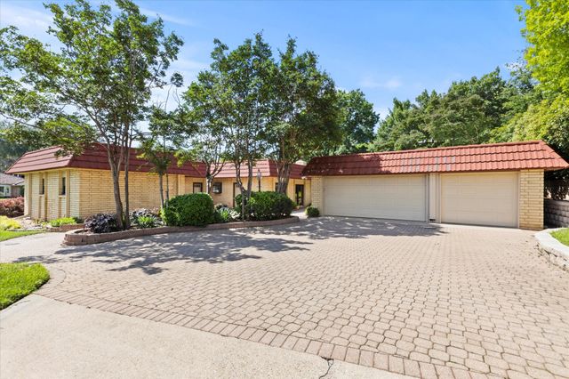 400 Balboa Court, Irving, TX 75062