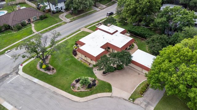 400 Balboa Court, Irving, TX 75062