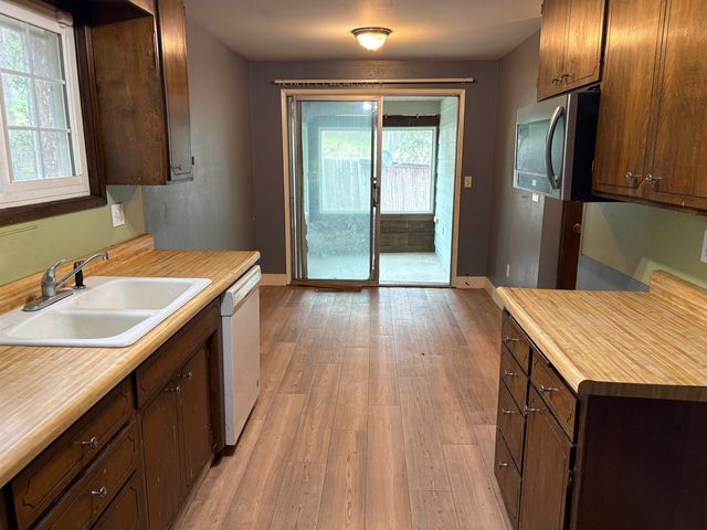 13107 E 25th Ave, Spokane Valley, WA 99216