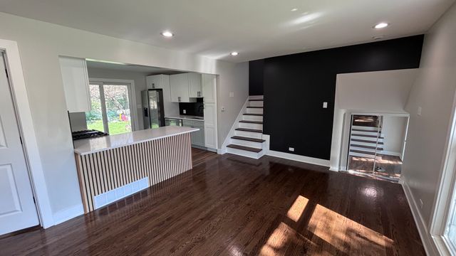 18314 Locust Street, Lansing, IL 60438