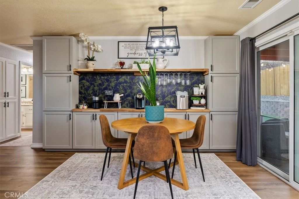 Image 11 of property listing at 1635 Wade, Paso Robles, CA 93446