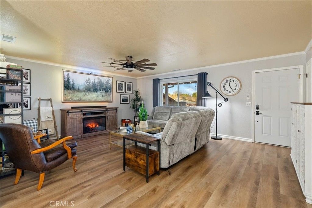 Image 5 of property listing at 1635 Wade, Paso Robles, CA 93446