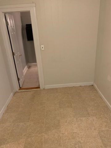 159 Grandview Ave 1, Quincy, MA 02170